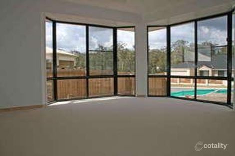 Property photo of 4 Voss Boulevard Heritage Park QLD 4118