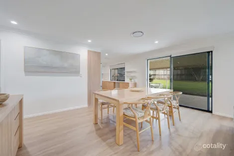 Property photo of 2 Waterlily Place Calamvale QLD 4116