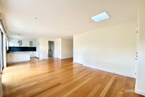 Property photo of 2/541 Centre Road Bentleigh VIC 3204