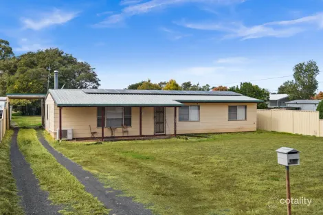 Property photo of 8 Thomas Street Pittsworth QLD 4356