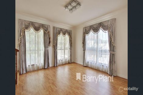 Property photo of 8 Pickering Place Doncaster East VIC 3109
