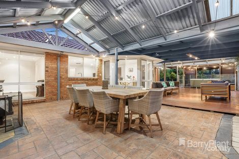 Property photo of 38 Allwyn Crescent Mill Park VIC 3082