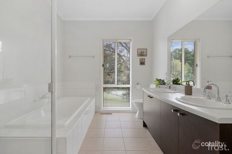 Property photo of 64 Valley Drive Wallan VIC 3756