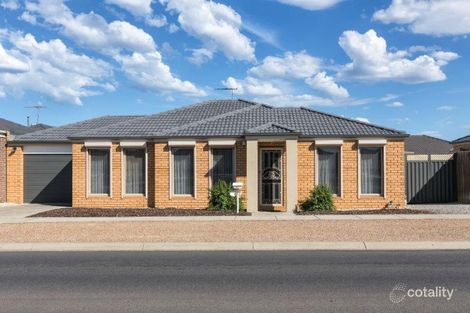 2/1 Harmony Dr, Tarneit, VIC 3029