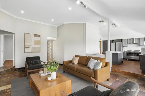 7 Nadine Pl, Woodvale, WA 6026