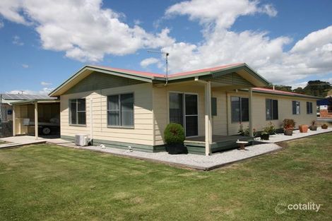 11 Upper Havelock St, Smithton, TAS 7330