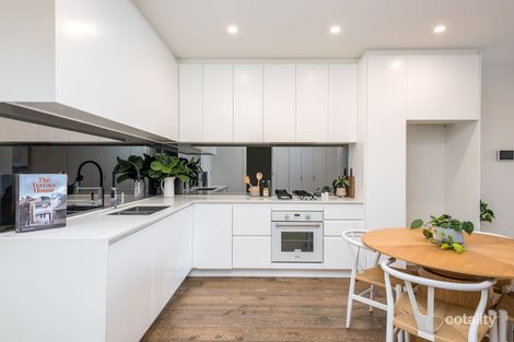 Property photo of 203/25 Nicholson Street Bentleigh VIC 3204