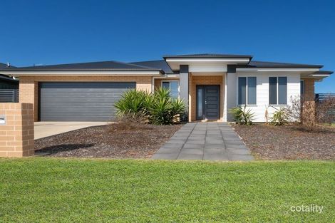 4 Wollemi St, Forest Hill, NSW 2651