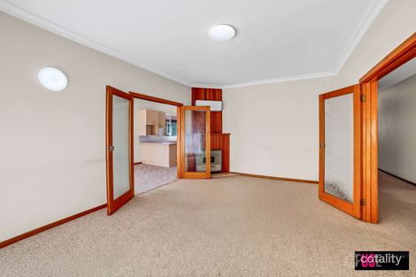 Property photo of 106 Tharwa Road Karabar NSW 2620