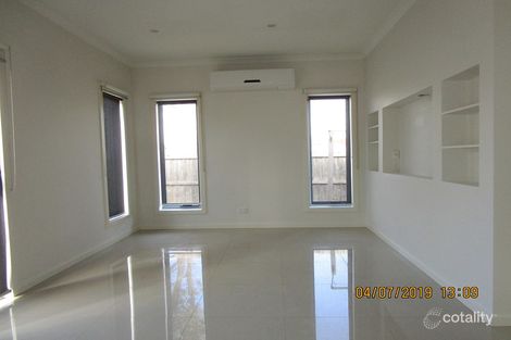 Property photo of 3/63 Perrett Avenue St Albans VIC 3021