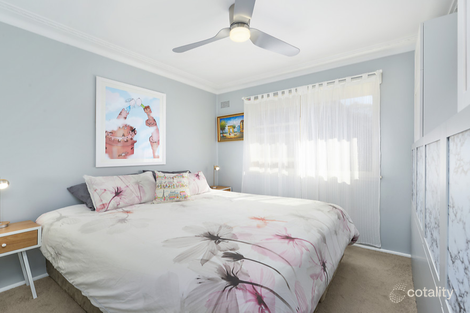 Property photo of 3/5 Phillips Crescent Mangerton NSW 2500