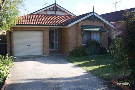18 Kitchener Ct, Holsworthy, NSW 2173