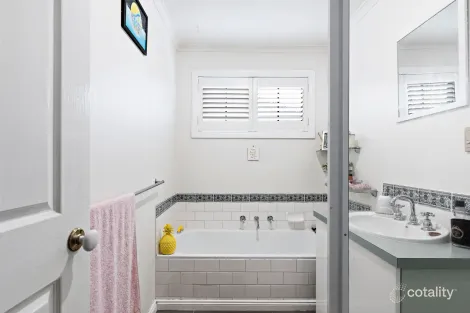 Property photo of 165 Main Road Hepburn VIC 3461