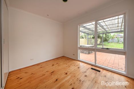 Property photo of 11 Newton Grove Glen Waverley VIC 3150