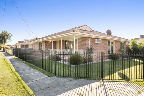 19 ROSS ST, DANDENONG, VIC 3175