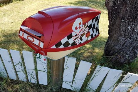 Property photo of 101 Biggs Avenue Beachmere QLD 4510