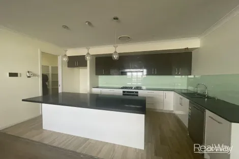 3 Pandorea St, Deebing Heights, QLD 4306