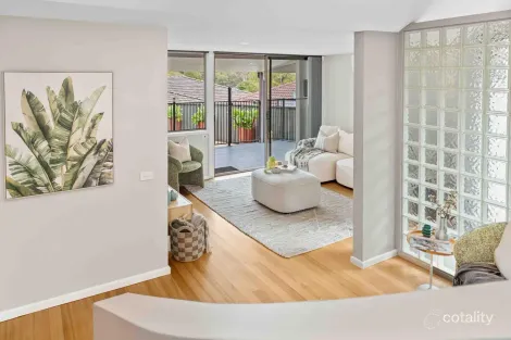 Property photo of 4 Holly Circuit New Lambton Heights NSW 2305