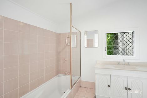 Property photo of 11 Fulton Close Whitfield QLD 4870