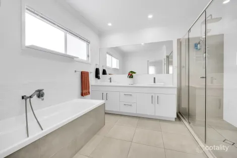 Property photo of 37 Smith Street Deagon QLD 4017