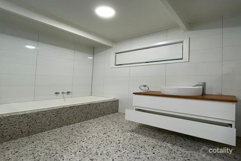 Property photo of 11 Harding Street Mooroopna VIC 3629