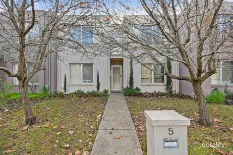 5 Taunton Pl, Lake Gardens, VIC 3355