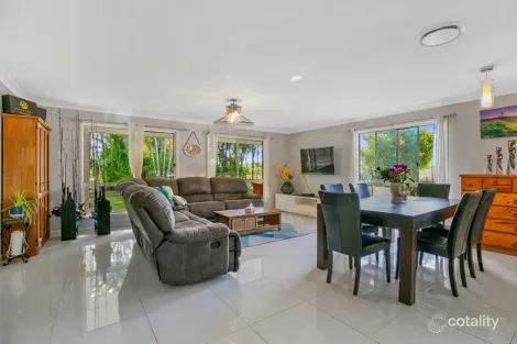Property photo of 31 Sunset Road Kia Ora QLD 4570