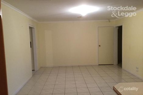 Property photo of 9A Allwyn Crescent Mill Park VIC 3082