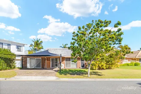 4 Avanti St, Mermaid Waters, QLD 4218