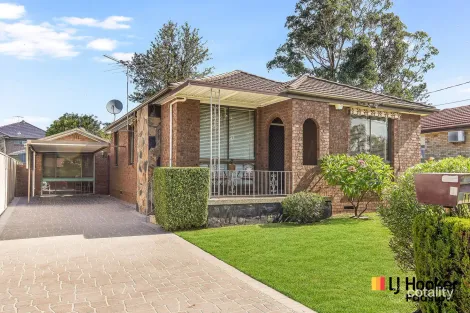 11 Iluka St, Revesby, NSW 2212