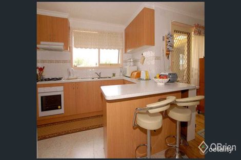 Property photo of 1/2 Wara Close Noble Park North VIC 3174