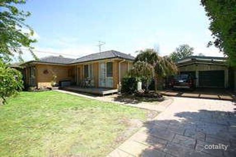 13 Ainsleigh Ct, Cranbourne, VIC 3977