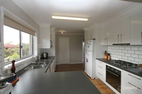 Property photo of 18 Lauder Street Inverell NSW 2360