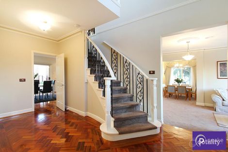 Property photo of 18 Hobart Avenue Berwick VIC 3806