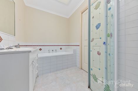 Property photo of 68 Gillespie Road St Albans VIC 3021