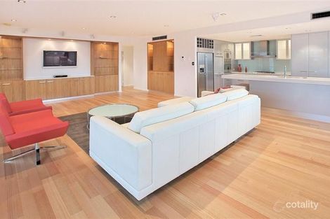 Property photo of 2/30 Ellis Street Kangaroo Point QLD 4169