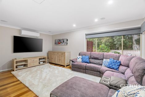Property photo of 29 The Valley Way Lisarow NSW 2250