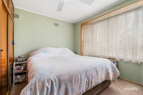Property photo of 32 Gabo Crescent Sadleir NSW 2168