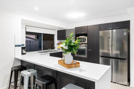 Property photo of 28 Aqua Crescent Redland Bay QLD 4165