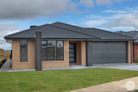 49 Steamboat Ave, Winter Valley, VIC 3358