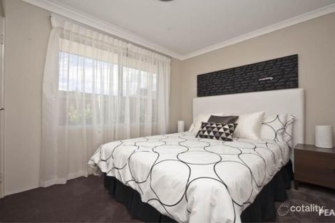 2/5 Joseph Banks Bvd, Banksia Grove, WA 6031