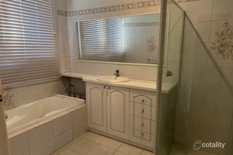 Property photo of 24 Ovens Avenue Red Cliffs VIC 3496