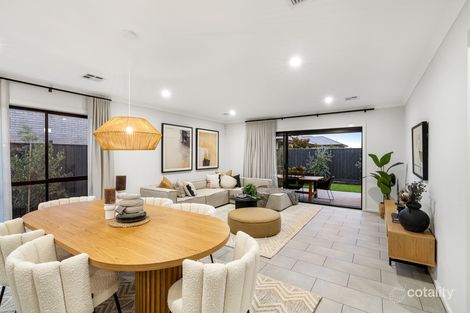 Property photo of 17 Fawkner Crescent Armstrong Creek VIC 3217