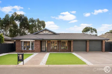 8 Gluford Ct, Andrews Farm, SA 5114