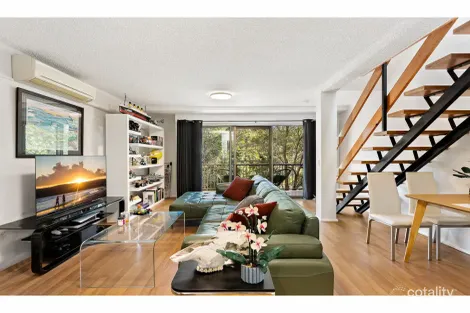 Property photo of 4/61 Nesca Parade The Hill NSW 2300