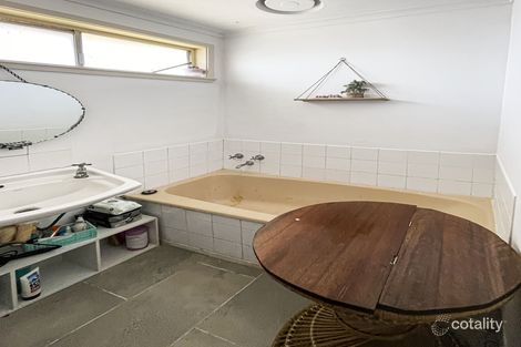 Property photo of 18 Wattle Crescent Portland VIC 3305