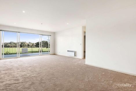 Property photo of 12/102-118 Camberwell Road Hawthorn East VIC 3123