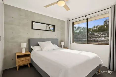 Property photo of 7/31 Westminster Avenue Dee Why NSW 2099