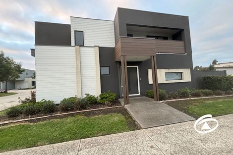 65 Nugget Way, Cranbourne East, VIC 3977