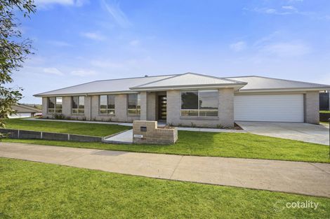 43 Fisher St, The Oaks, NSW 2570